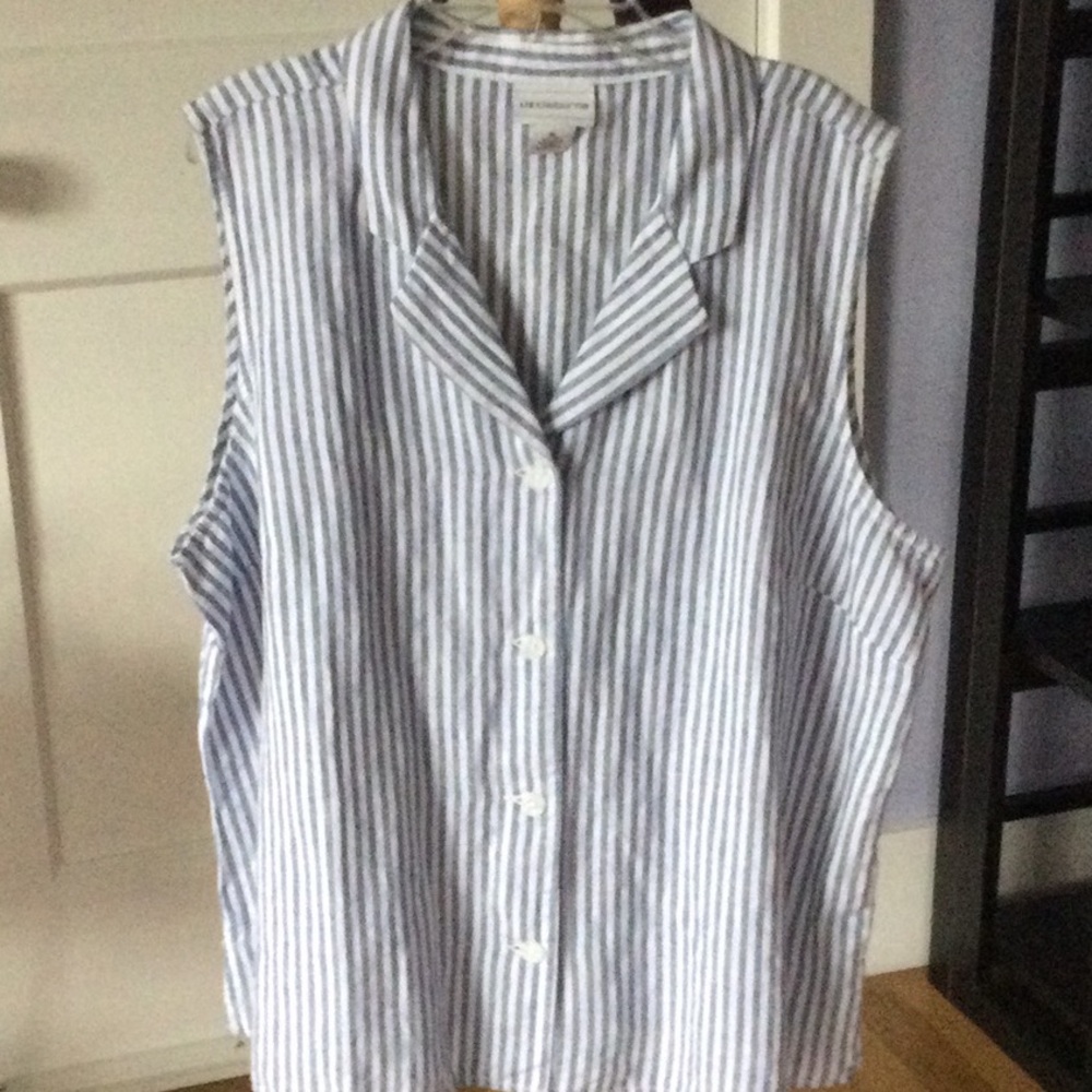 Liz Claiborne top